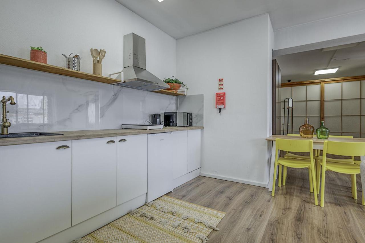 Travel & Live Fernao Magalhaes Apartment Porto Bagian luar foto