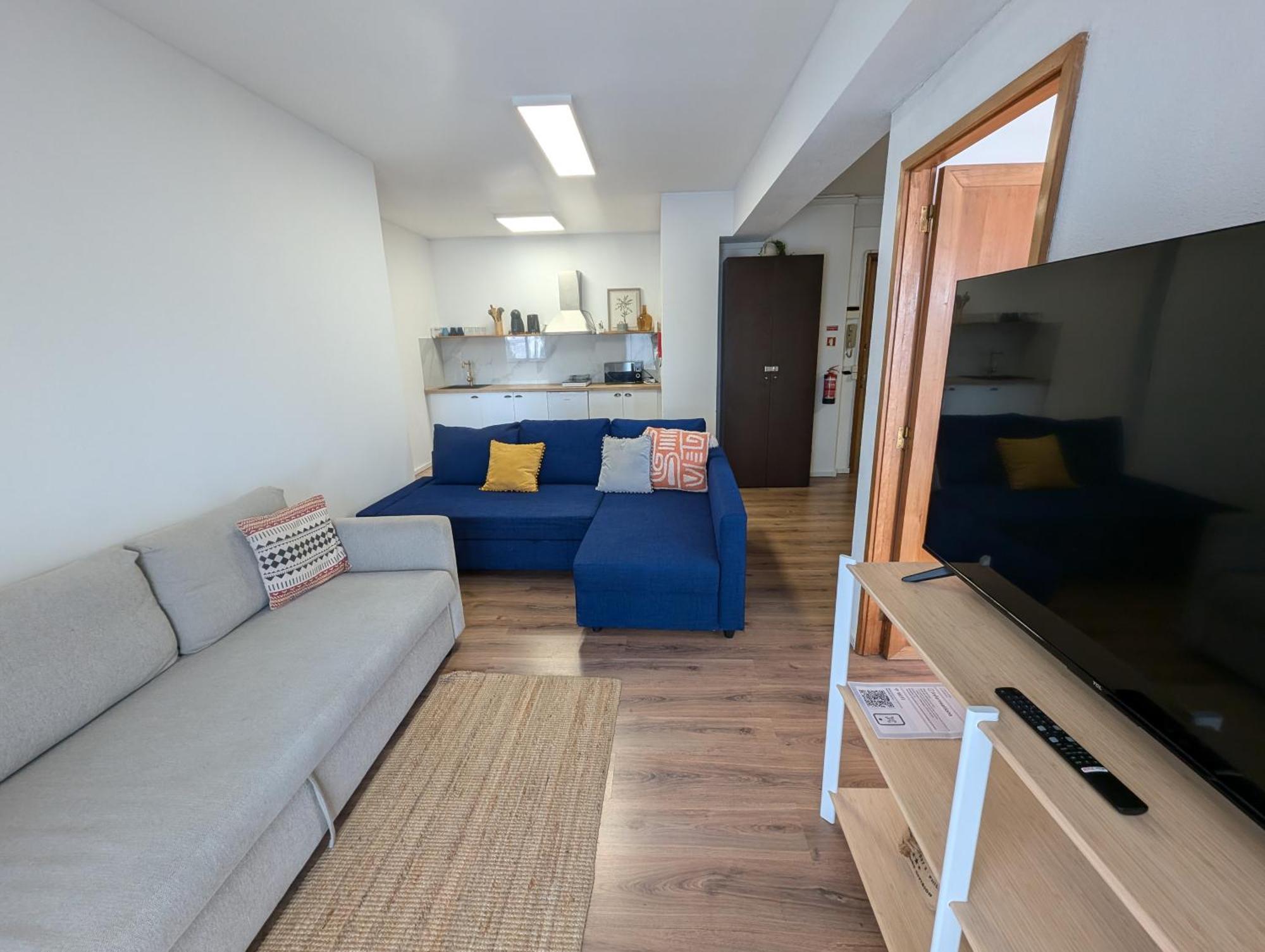 Travel & Live Fernao Magalhaes Apartment Porto Bagian luar foto